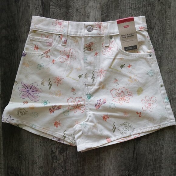 NWT Levi's High Rise Relaxed Mom Cream Denim Jean Shorts Space Doodle - Picture 10 of 16